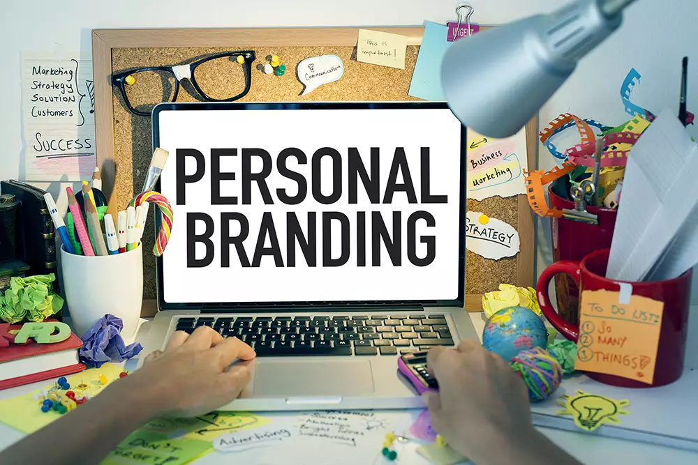 Keuntungan Layanan Online Website untuk Personal Branding